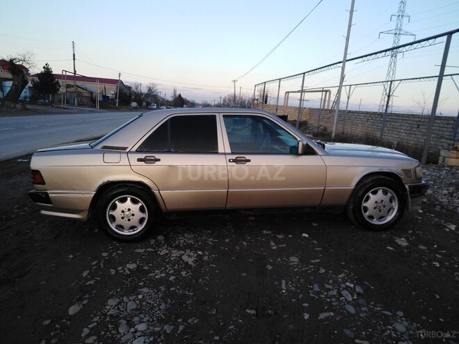Mercedes 190 1986, 245,000 km - 2.0 l - Xaçmaz