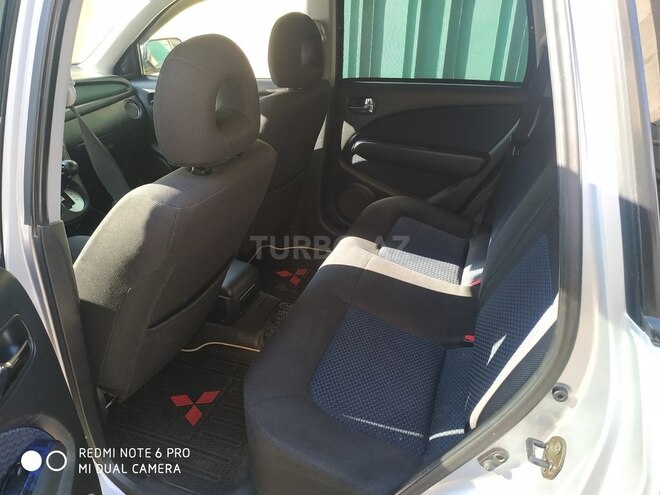 Mitsubishi Airtrek 2002, 295,927 km - 2.0 l - Bakı