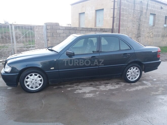 Mercedes C 220 1995, 378,000 km - 2.2 l - Bakı