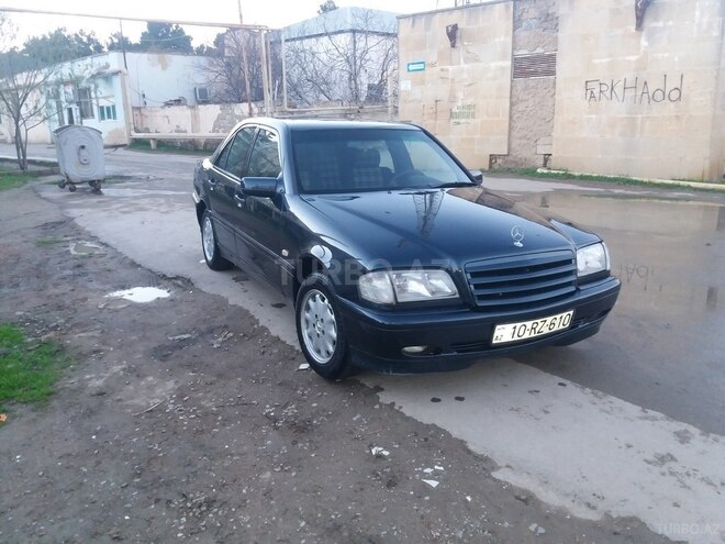 Mercedes C 220 1995, 378,000 km - 2.2 l - Bakı