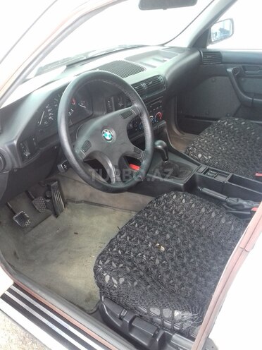 BMW 520 1990, 101,000 km - 2.0 l - Bakı