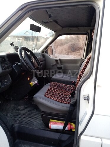 Volkswagen Transporter 2000, 434,537 km - 2.5 l - Şəki