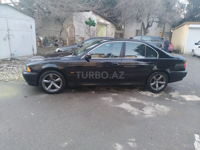BMW 525 2001, 396,000 km - 2.5 l - Bakı