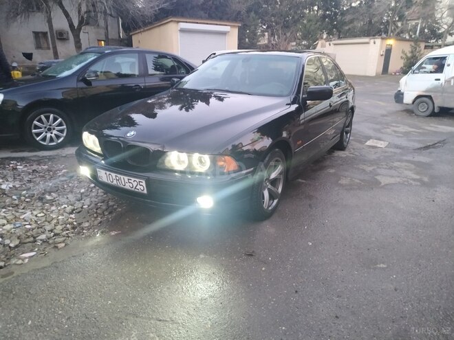 BMW 525 2001, 396,000 km - 2.5 l - Bakı