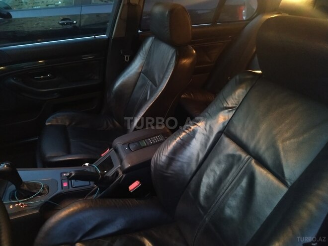 BMW 525 2001, 396,000 km - 2.5 l - Bakı