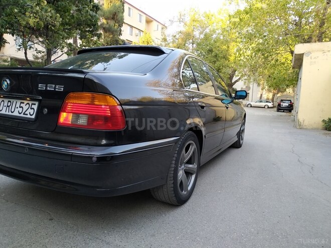 BMW 525 2001, 396,000 km - 2.5 l - Bakı