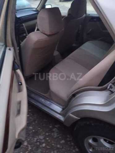 Mercedes E 220 1993, 250,000 km - 2.2 l - Bakı