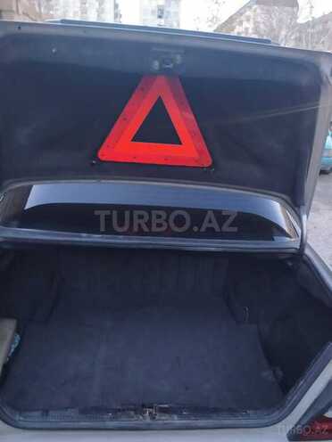 Mercedes E 220 1993, 250,000 km - 2.2 l - Bakı