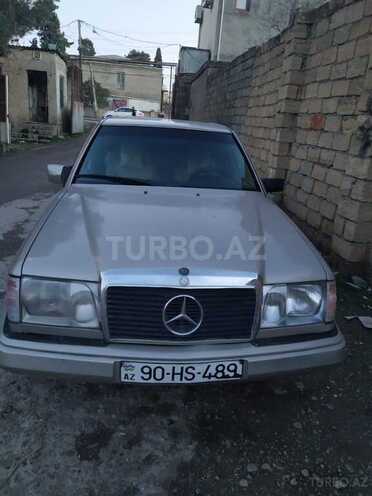 Mercedes E 220 1993, 250,000 km - 2.2 l - Bakı