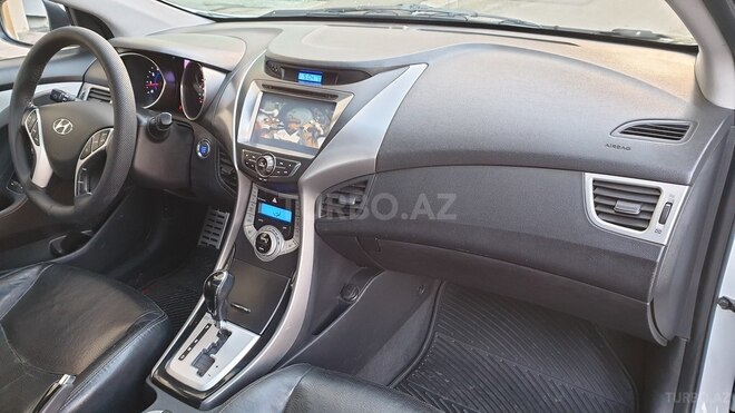 Hyundai Elantra 2011, 77,000 km - 1.8 l - Bakı
