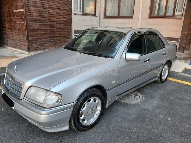 Mercedes C 220 1995, 380,000 km - 2.2 л - Bakı
