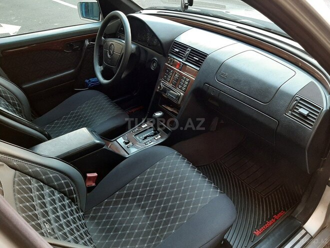 Mercedes C 220 1995, 380,000 km - 2.2 л - Bakı