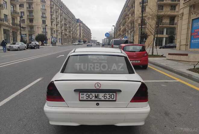 Mercedes C 200 1998, 420,000 km - 2.0 l - Bakı