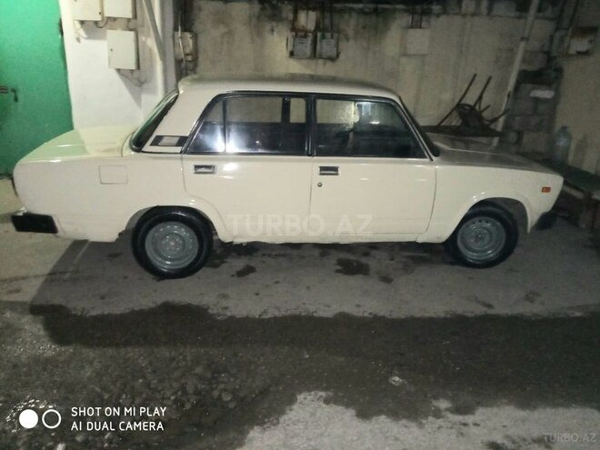 LADA (VAZ) 2105 1983, 200,000 km - 1.5 l - Bakı