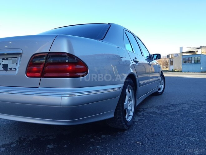 Mercedes E 240 2000, 264,243 km - 2.6 л - Sumqayıt