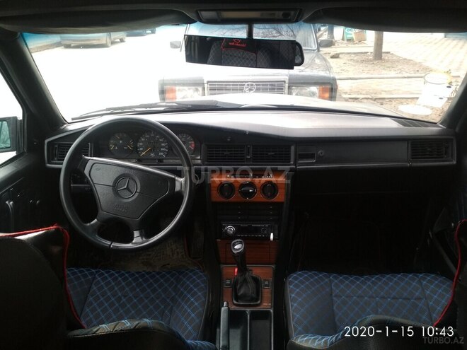 Mercedes 190 1993, 301,000 km - 2.0 l - Şirvan