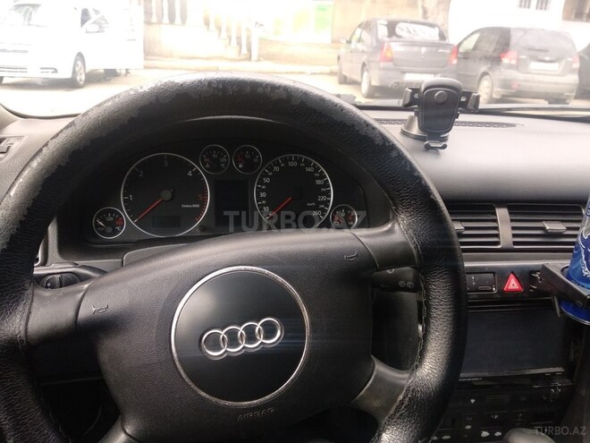 Audi A6 2002, 321,000 km - 2.5 l - Astara
