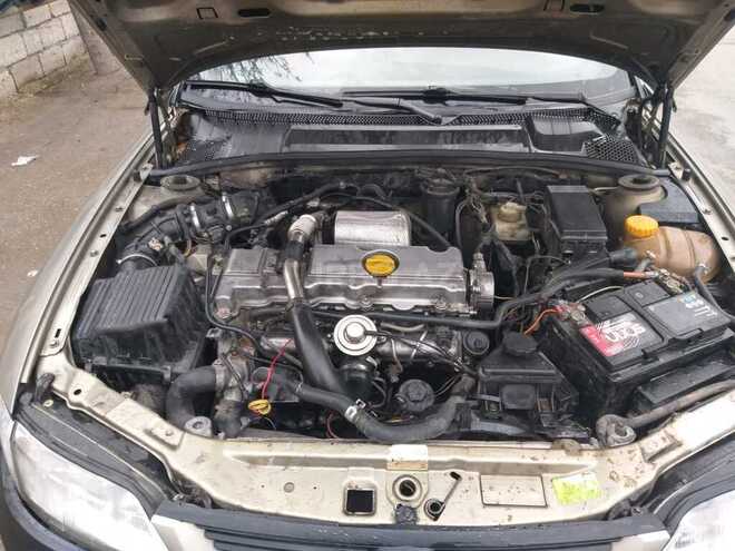 Opel Vectra 1997, 250,000 km - 2.0 l - Bakı