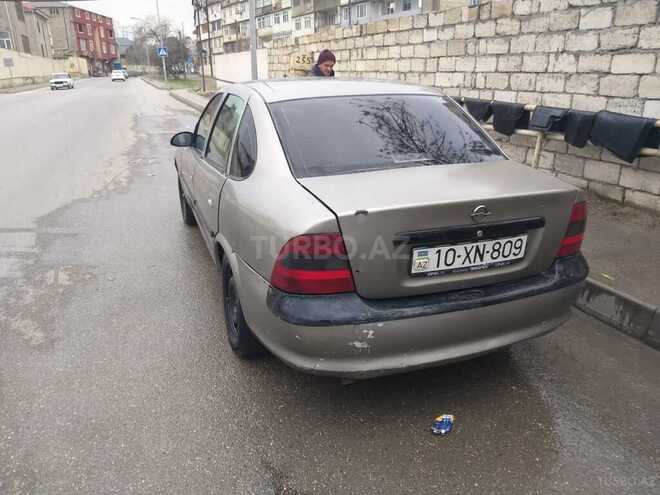 Opel Vectra 1997, 250,000 km - 2.0 l - Bakı