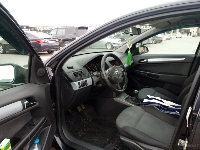 Opel Astra 2006, 200,000 km - 1.3 l - Bakı
