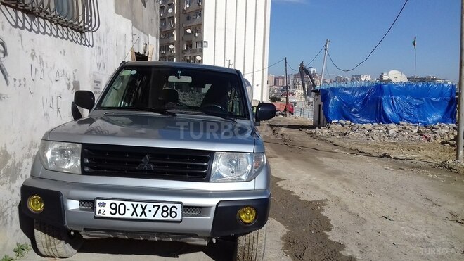 Mitsubishi Pajero io 1999, 239,000 km - 1.8 л - Bakı