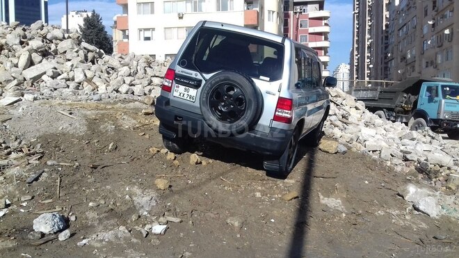 Mitsubishi Pajero io 1999, 239,000 km - 1.8 л - Bakı