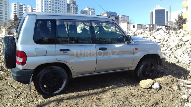 Mitsubishi Pajero io 1999, 239,000 km - 1.8 л - Bakı