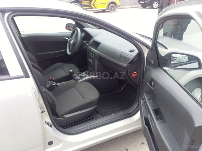 Opel Astra 2005, 280,000 km - 1.3 л - Bakı