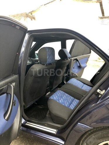 Mercedes C 180 1999, 176,000 km - 1.8 л - Bakı