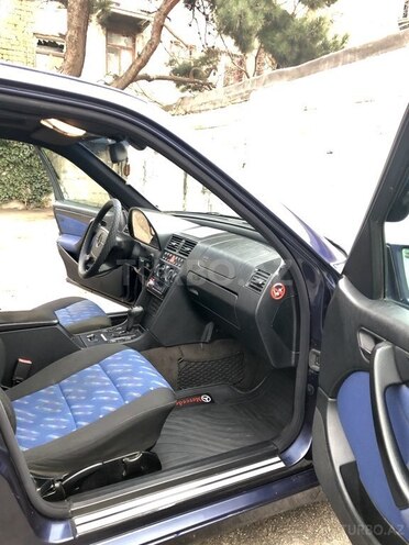 Mercedes C 180 1999, 176,000 km - 1.8 л - Bakı