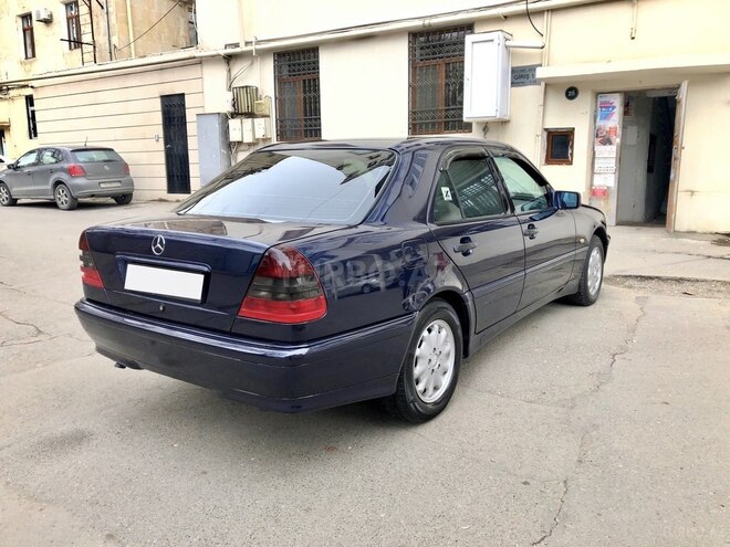 Mercedes C 180 1999, 176,000 km - 1.8 л - Bakı