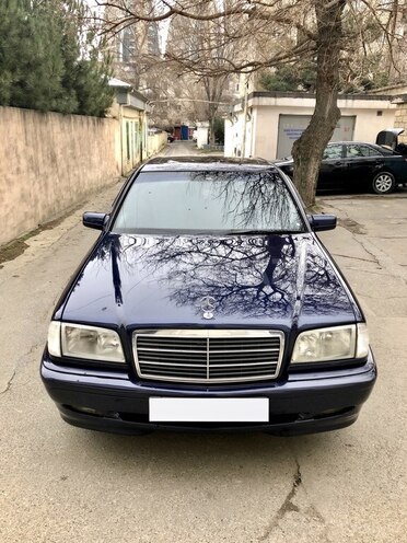 Mercedes C 180 1999, 176,000 km - 1.8 л - Bakı