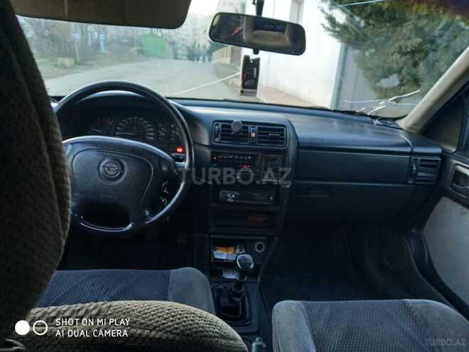 Opel Vectra 1995, 248,000 km - 2.0 l - Sumqayıt