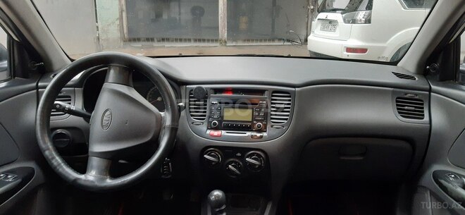Kia Rio 2009, 267,000 km - 1.4 л - Bakı