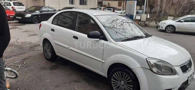 Kia Rio 2009, 267,000 km - 1.4 л - Bakı