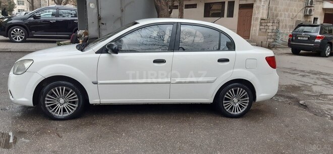 Kia Rio 2009, 267,000 km - 1.4 л - Bakı