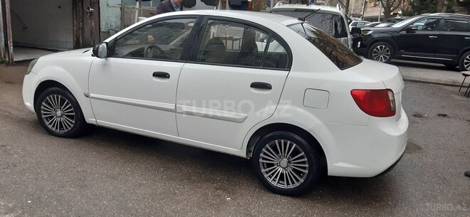 Kia Rio 2009, 267,000 km - 1.4 л - Bakı