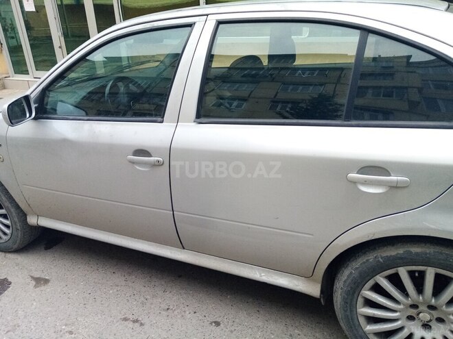Skoda Octavia 2004, 214,000 km - 1.6 l - Sumqayıt