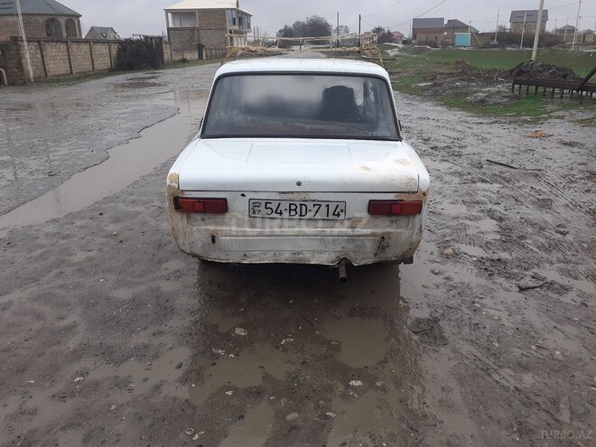 LADA (VAZ) 21011 1976, 556,890 km - 1.5 l - Xudat