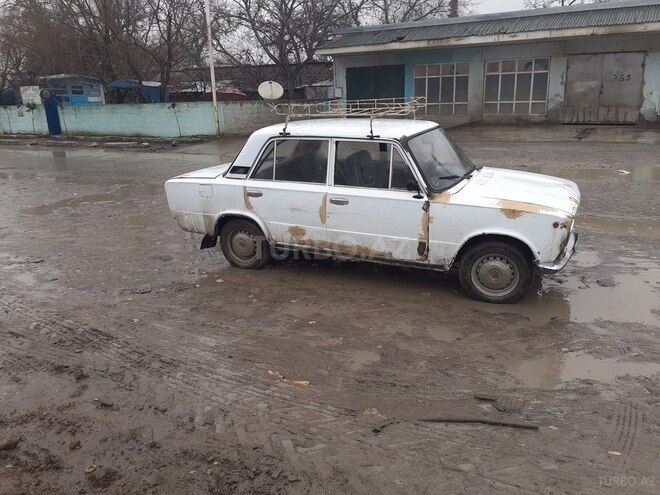 LADA (VAZ) 21011 1976, 556,890 km - 1.5 l - Xudat
