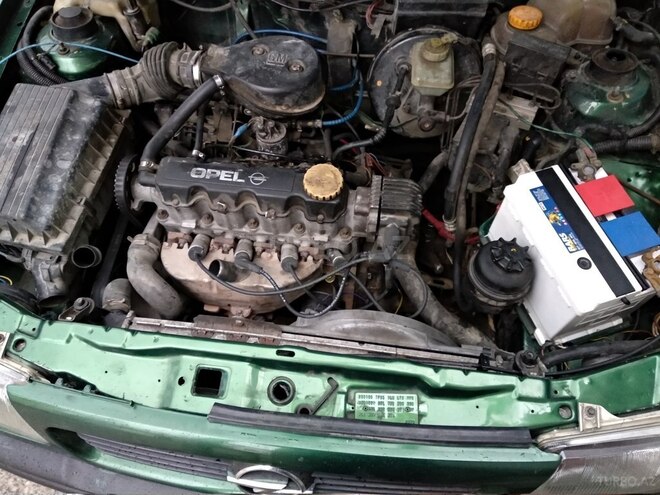 Opel Astra 1997, 296,500 km - 1.6 l - Bakı