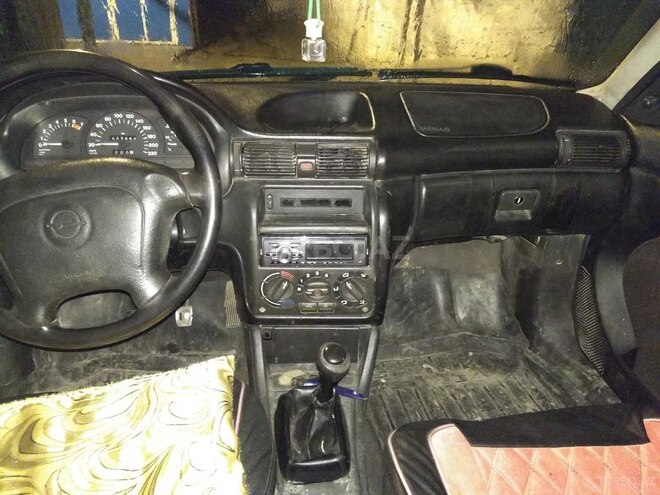 Opel Astra 1997, 296,500 km - 1.6 l - Bakı