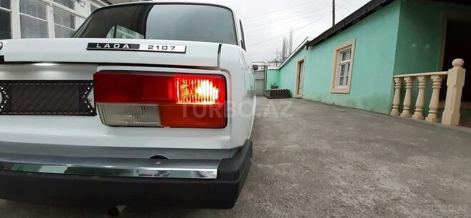 LADA (VAZ) 2107 2007, 98,738 km - 1.6 l - Quba