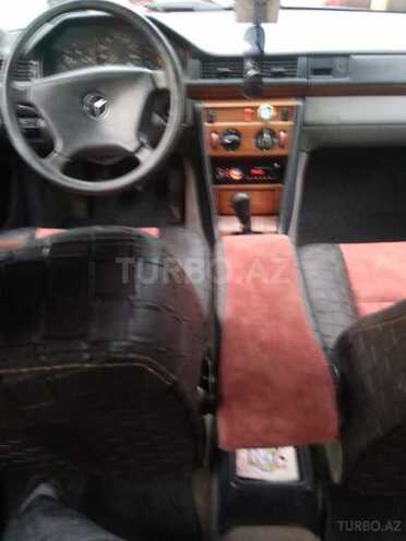 Mercedes E 200 1991, 225,000 km - 2.0 l - Neftçala