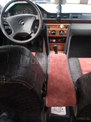 Mercedes E 200 1991, 225,000 km - 2.0 l - Neftçala