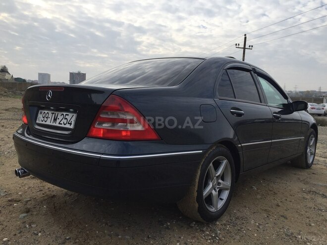 Mercedes C 240 2000, 235,000 km - 2.6 l - Bakı