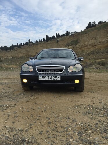 Mercedes C 240 2000, 235,000 km - 2.6 l - Bakı