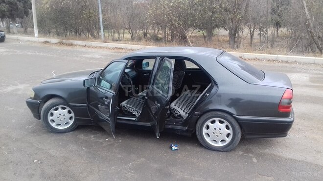 Mercedes C 200 1996, 342,152 km - 2.0 л - Gəncə