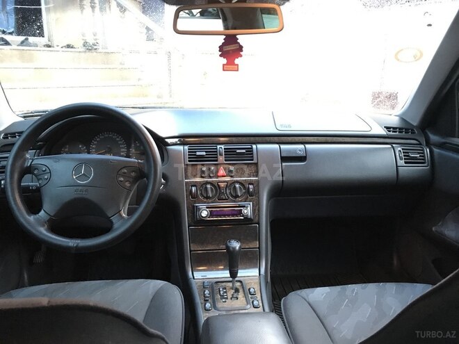 Mercedes E 270 1999, 350,000 km - 2.7 l - Bakı