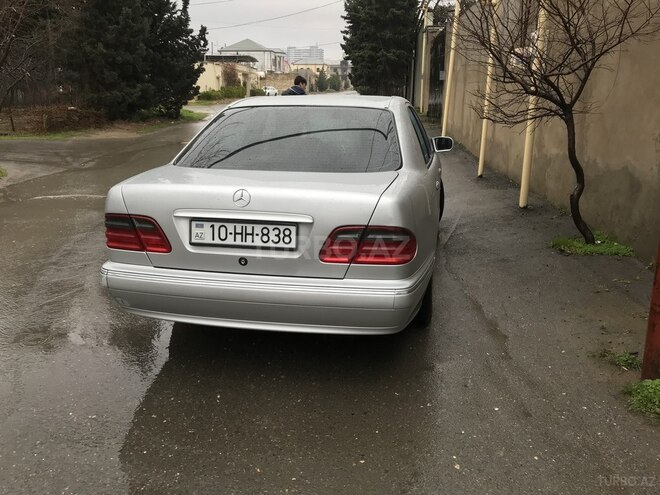 Mercedes E 270 1999, 350,000 km - 2.7 l - Bakı